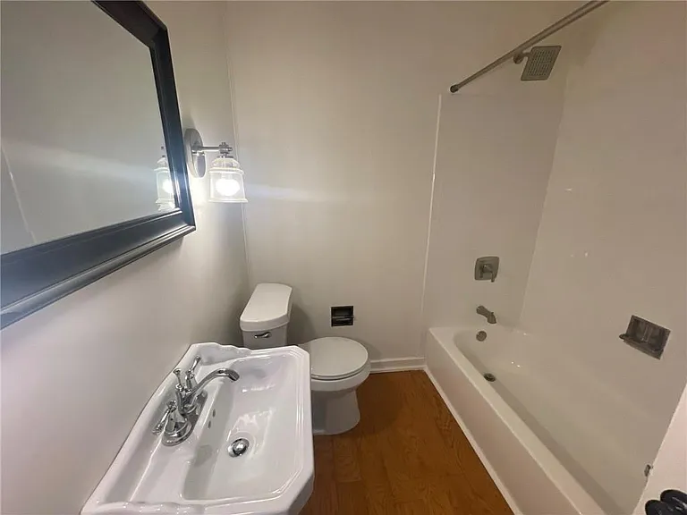 2760 Brevard Dr — Photo 12