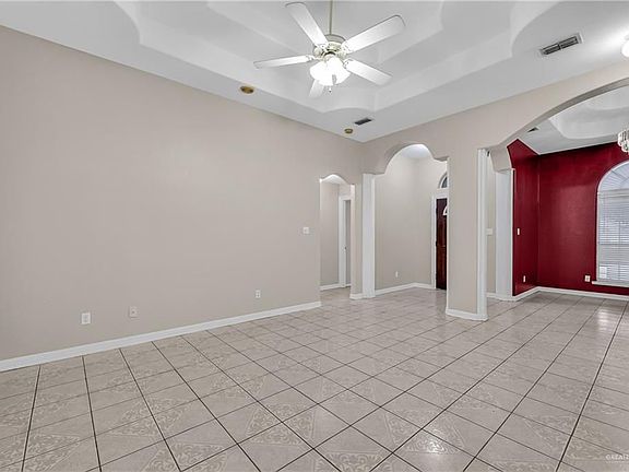 5th image of 907 Bass Blvd