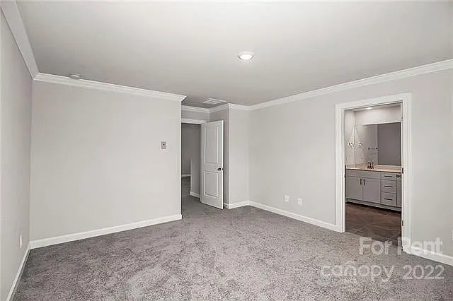 4005 Armstrong Farm Dr — Photo 12