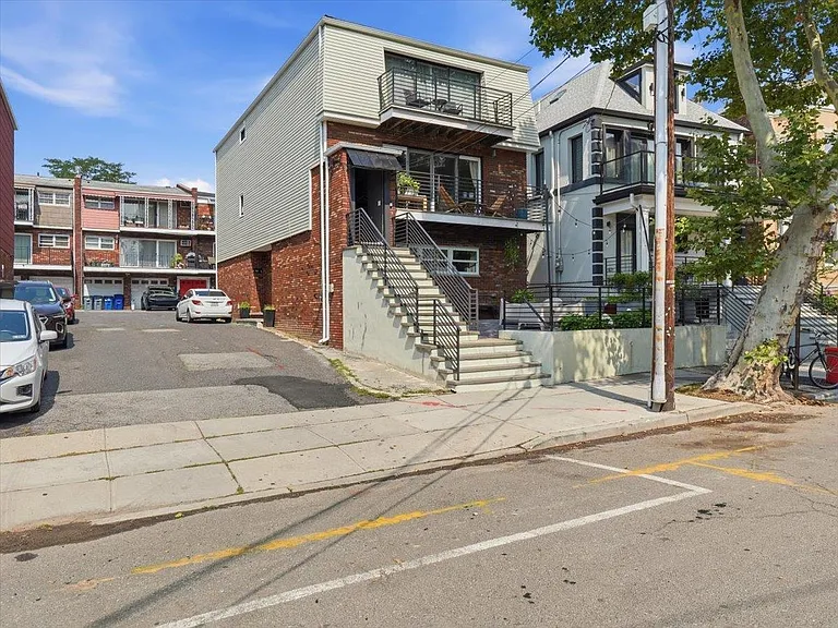 59 Hauxhurst Ave #1 — Photo 34