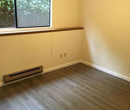 5th image of 12846 SE 40th Ln APT 2