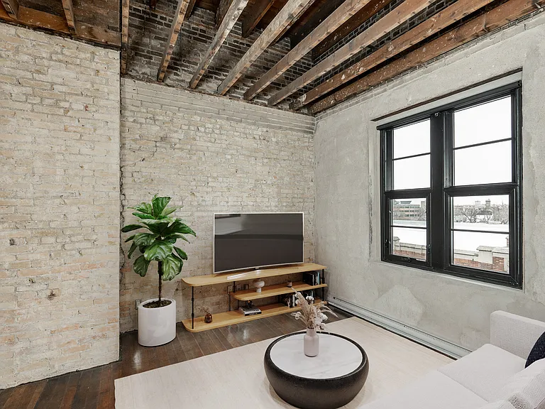 100 Alexander Ave — Photo 21