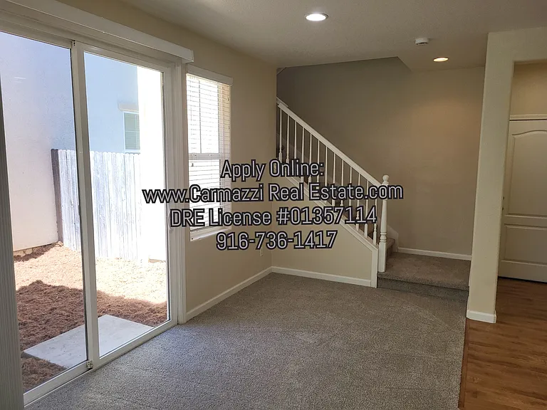 260 Wapello Cir — Photo 8