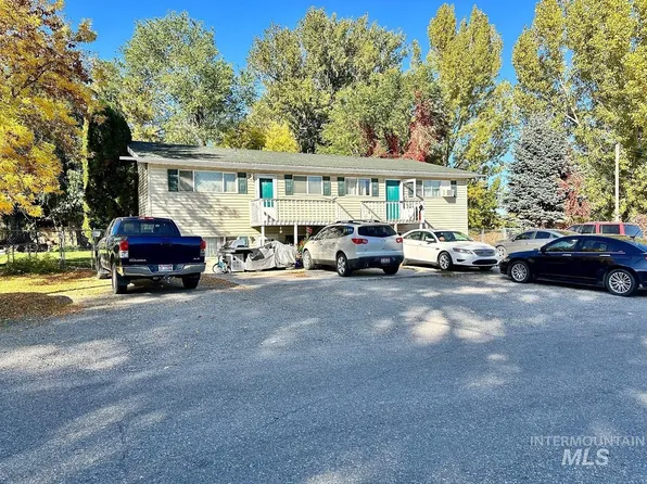 1902 Grandview Ln, Burley, ID 83318