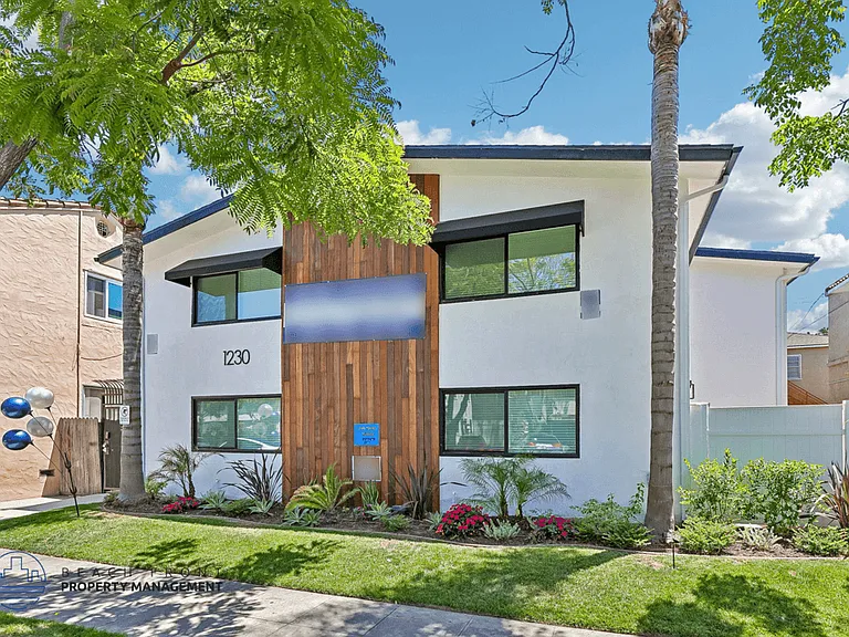 1230 E. 1st St. — Photo 6