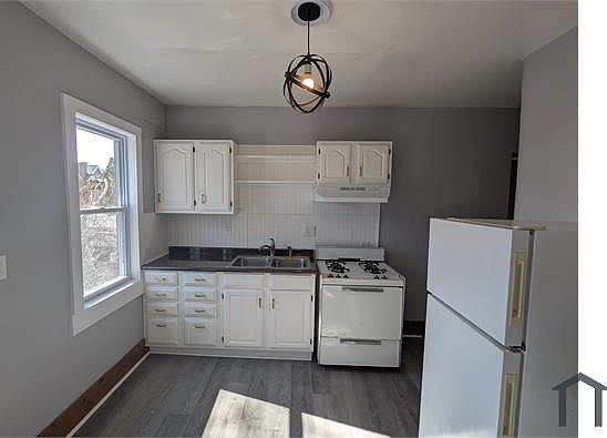 1st image of 36 Amherst St Unit 5