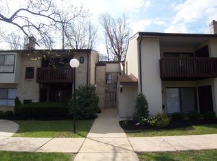 702 Raintree Ln, Malvern, PA 19355