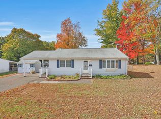 33 Brett Ln, Enfield, CT 06082