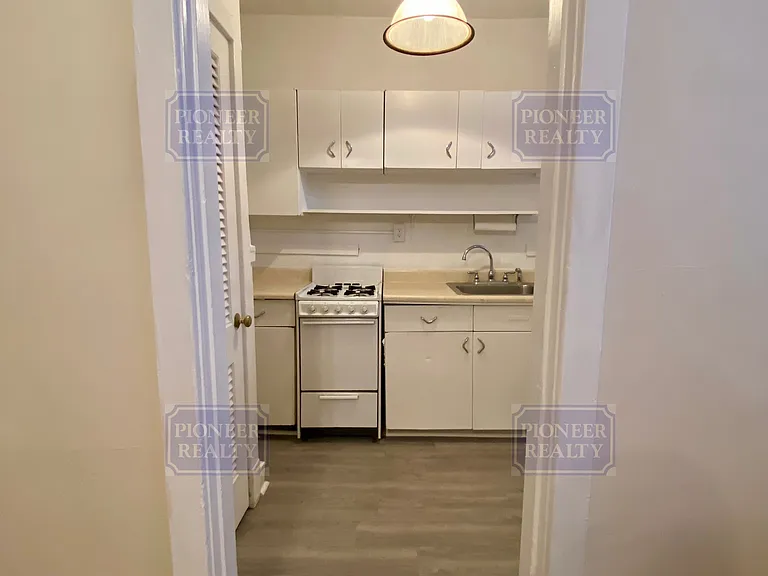 3110 Kensington Ave #4 — Photo 35