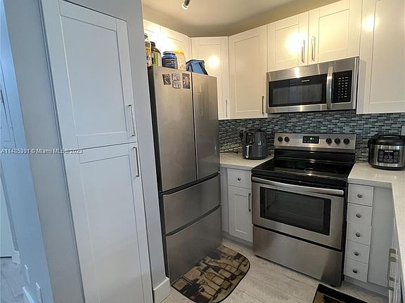 4th image of 13918 SW 173rd Ter #13918