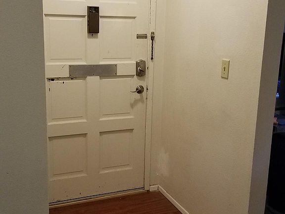 5th image of 4407 76th Ave W #2