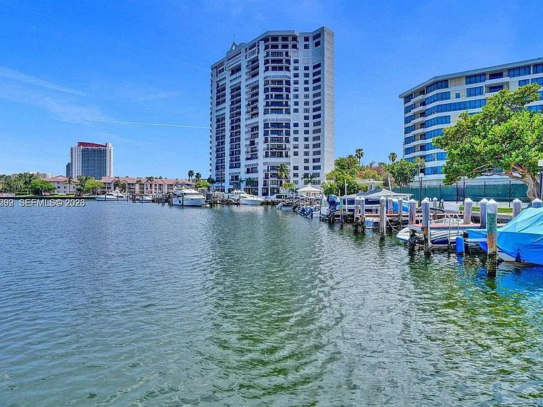 2500 Parkview Dr #1008 — Photo 45