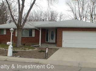 32 University Dr, Longmont, CO 80503