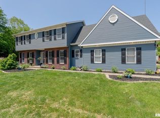 3708 Deer Springs Dr, Bettendorf, IA 52722