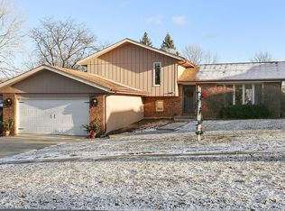 418 Hillview Ct, Lemont, IL 60439