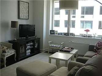 Rented by R New York