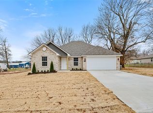 105 Quincy Ave, Lincoln, AR 72744