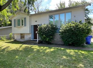 3265 Robin Dr, Decatur, IL 62526