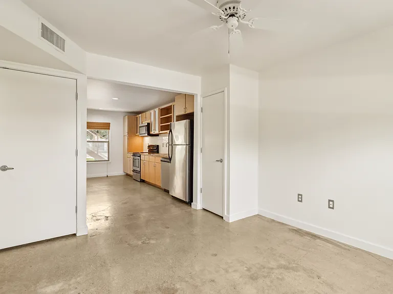 Dot Commons Apartments — Photo 10