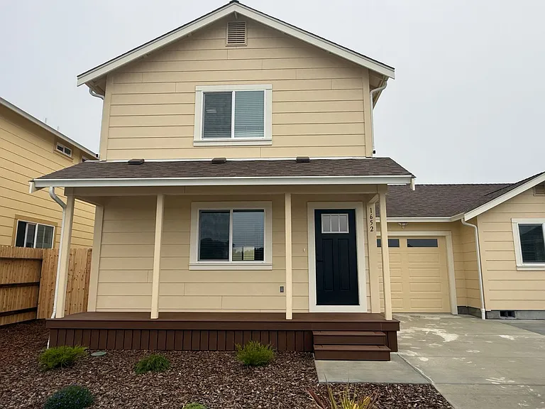 1652 Ascent Pl — Photo 1