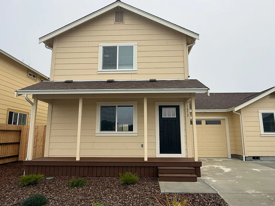 1652 Ascent Pl