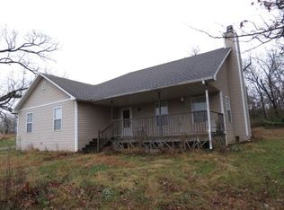 417 Independence Cir, Everton, MO 65604