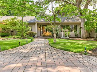 2512 E Main St, Medford, OR 97504