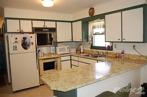 N5202 Cty. Y kitchen
