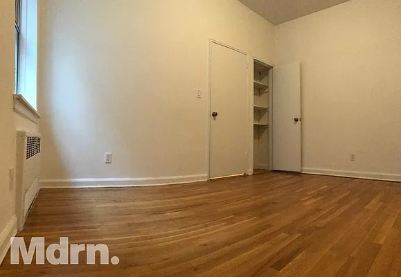 Rented by Mdrn Residential | media 19