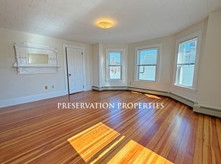 607 Washington St #A, Newton, MA 02458