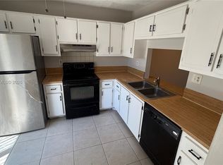 3200 NW 5th Ter APT 13, Pompano Beach, FL 33064