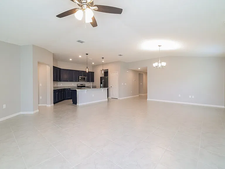 5016 Golden River Ln — Photo 3