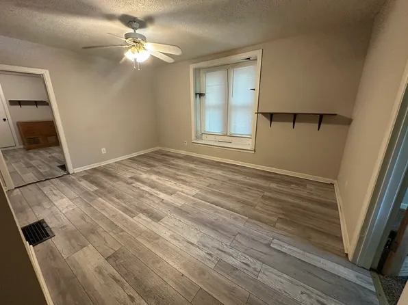 1025 E Washington St APT 2, Iowa City, IA 52240