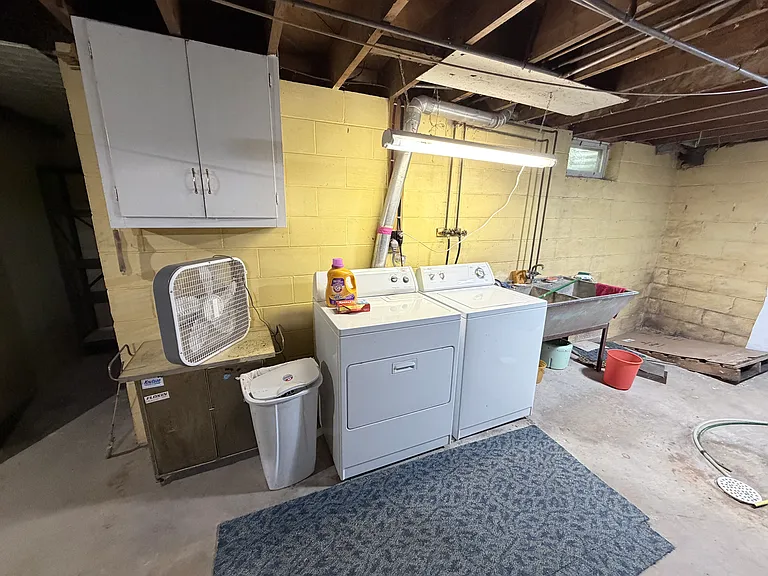 1609 Ash St — Photo 41