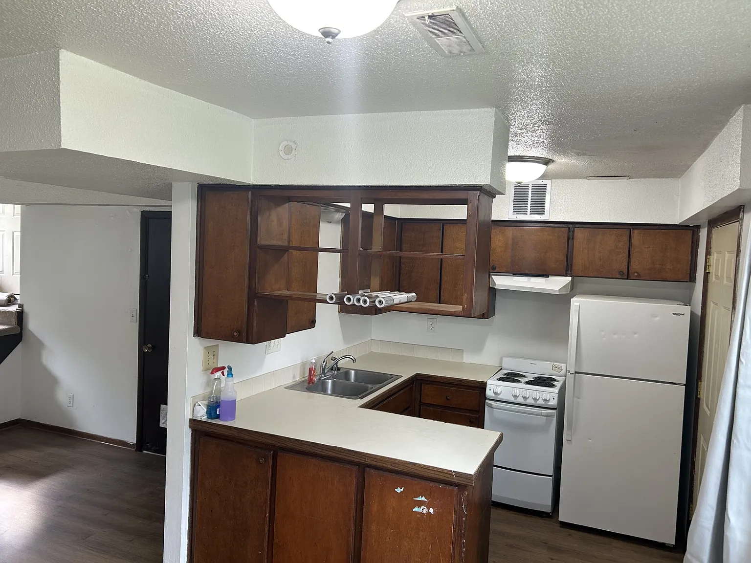 2 bed, 850 sqft, $980 — Photo 1