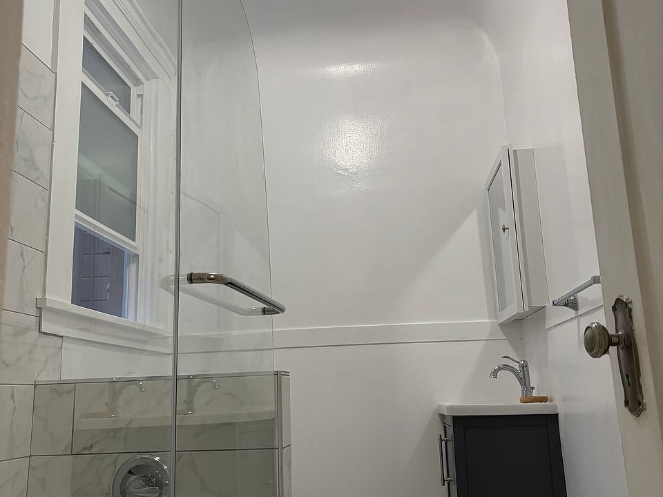 1st image of 1875 Sacramento St #0