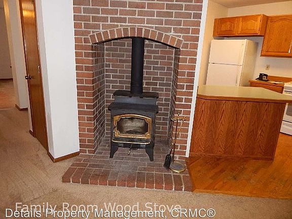 4th image of 27550 Baywood Dr NE