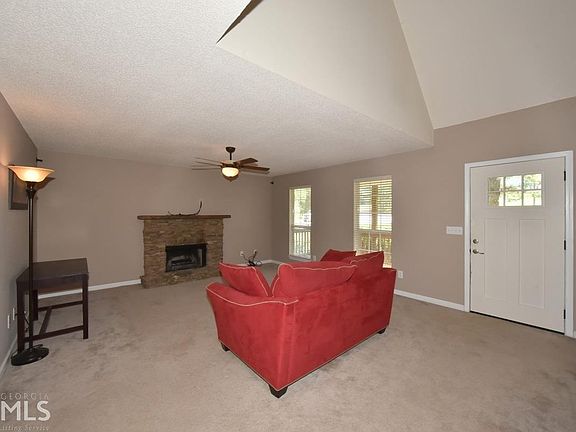 3rd image of 223 Gold Creek Dr