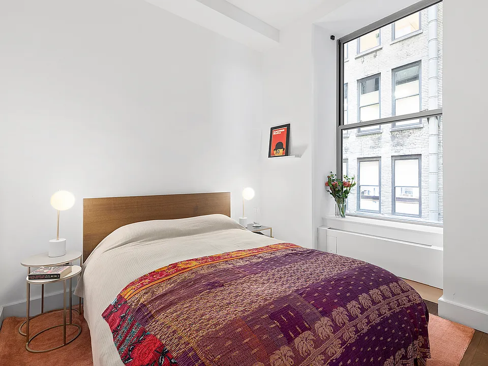 15 E 26th St #12F