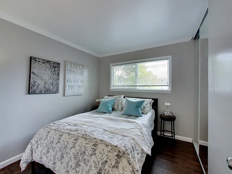 The Post Apartments — Photo 18