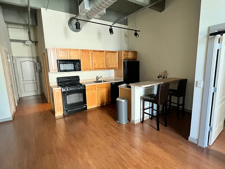 511 N Broad St #704 — Photo 3