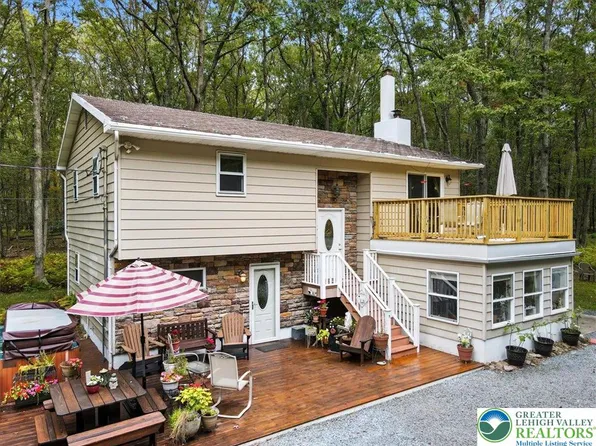 135 Dogwood Dr, Jim Thorpe, PA 18229