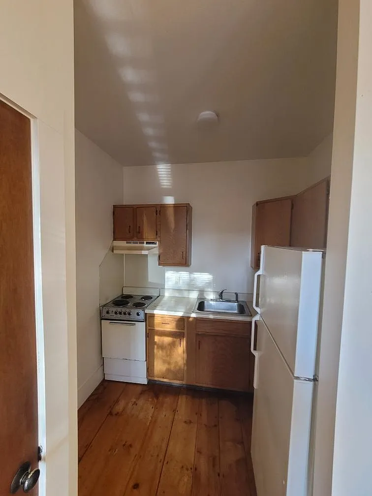1 bed, 1.0 bath, 600 sqft, $1,140 — Photo 1