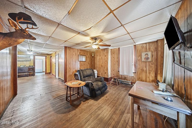 5th image of 30 Cortland Place