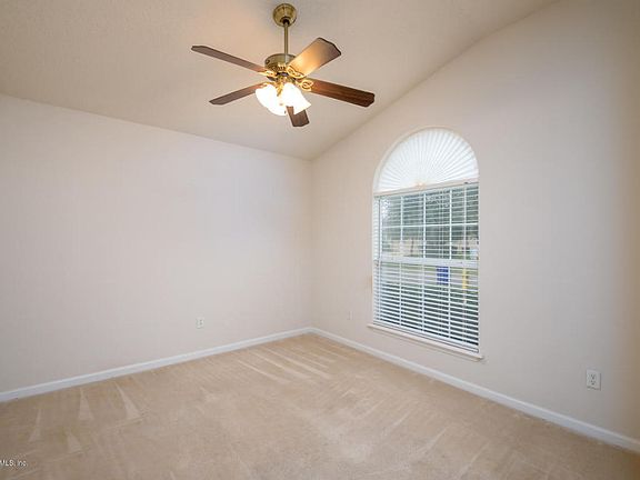 3rd image of 1216 Belhaven Ln