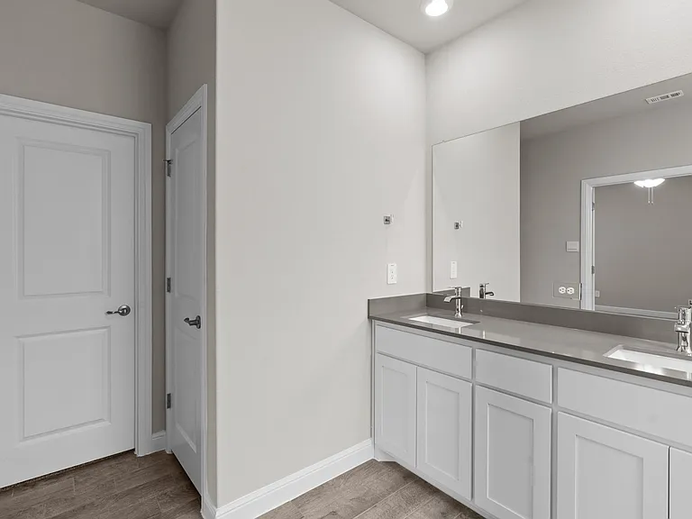 15508 Putney Way — Photo 10