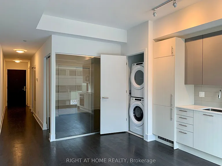 403 Church St #205 — Photo 4