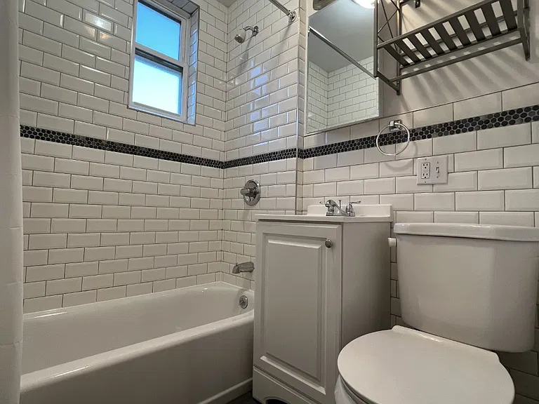 4113 31st Ave #3 — Photo 4