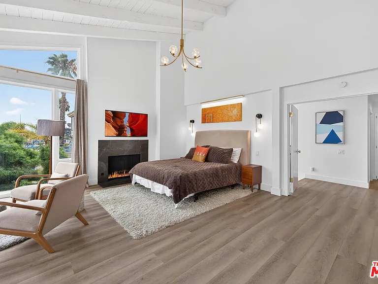 6819 E Ocean Blvd — Photo 27