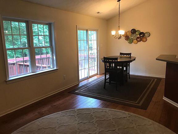 3rd image of 6145 Poppy Seed Ln